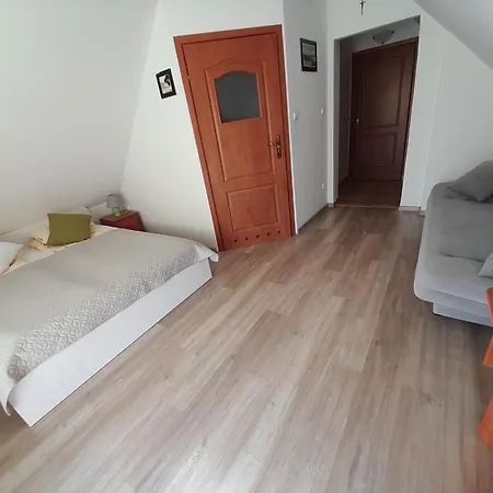 Faleza 3* יאסטארניה